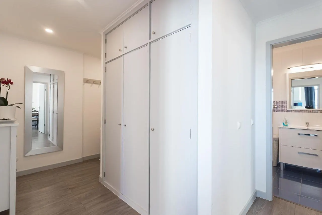 Parque Das Nacoes, Near Airport, Metro Station Lisbon Apartment